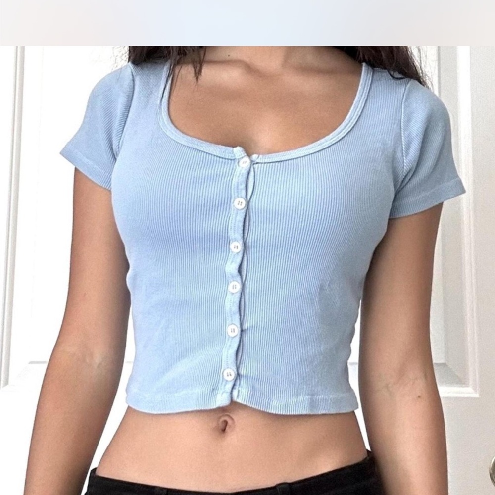 Brandy Melville Light Blue Ribbed Button-Up Women's Top sz M